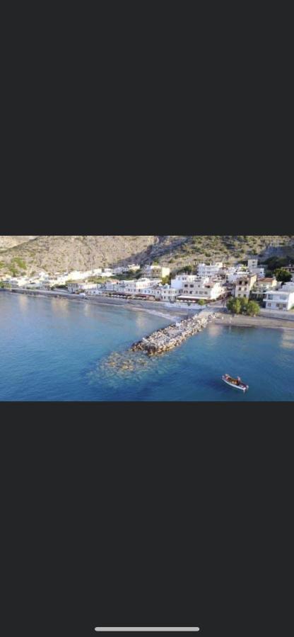 Seaview Apartment Tsoutsouros  Bagian luar foto